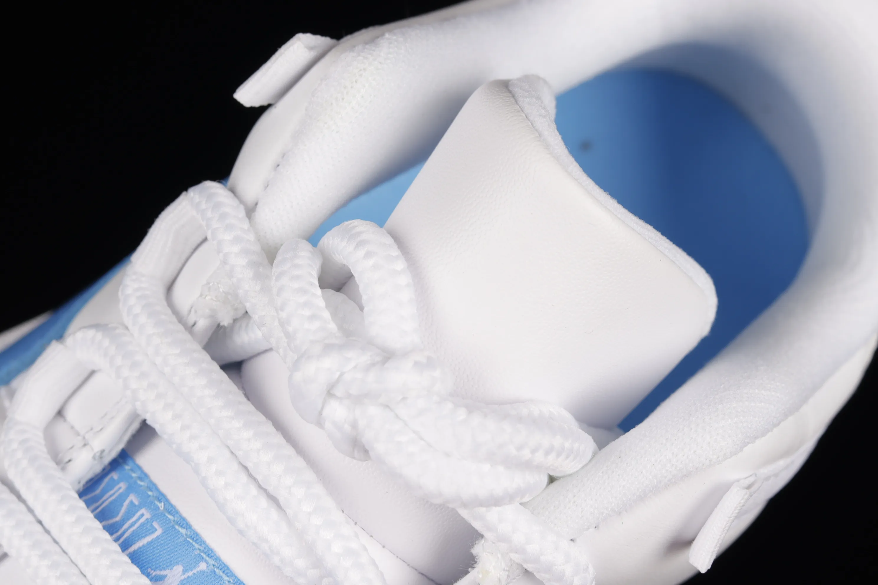 All categories Air Jordan Jordan series basketball shoes Air Jordan 11 F version Air Jordan 11 Low "Carolina" AJ11 Joe 11 white and blue first layer genuine carbon 528895-106